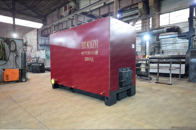 Котел 0.35 ОУР с золоуловителем водогрейный